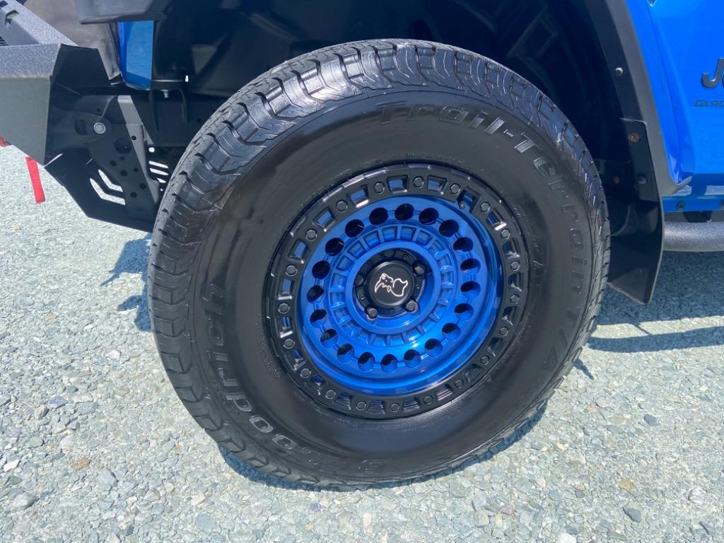 2023 Jeep Gladiator - $34,995