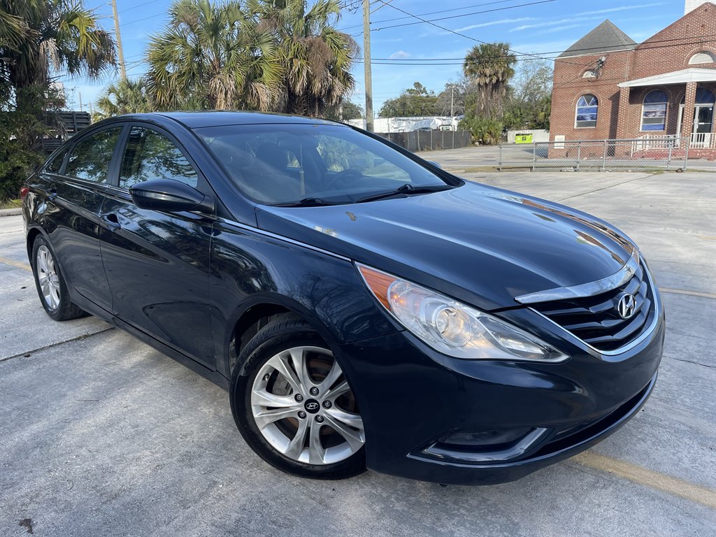 2013 Hyundai Sonata GLS photo