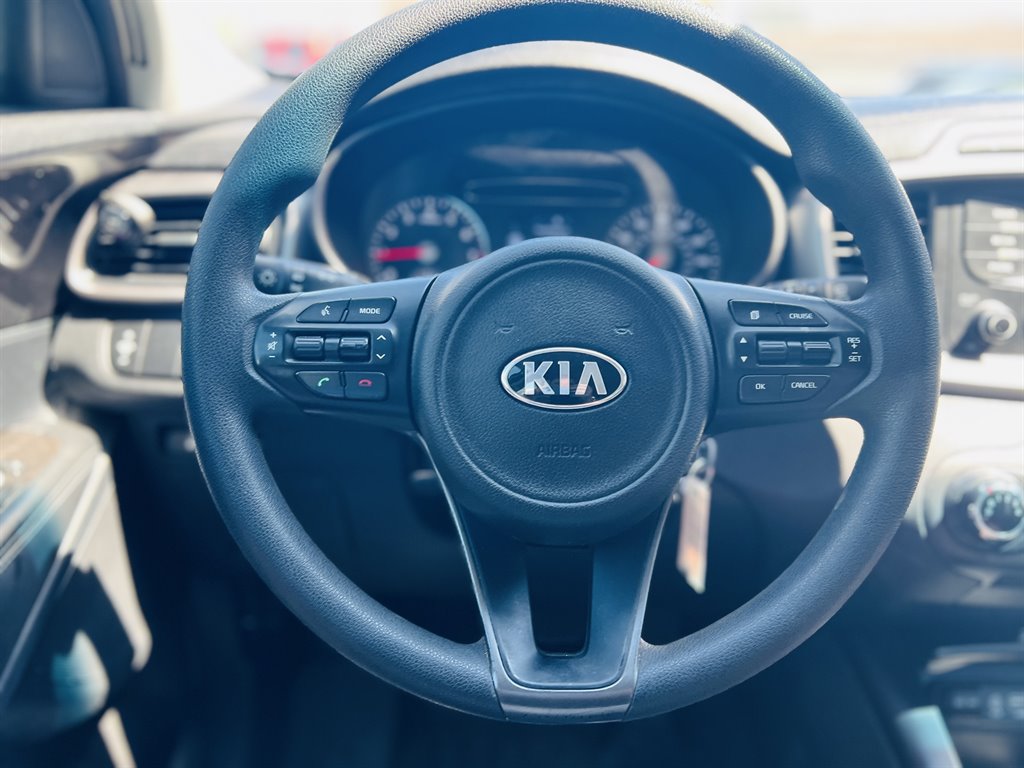 2016 Kia Sorento LX photo