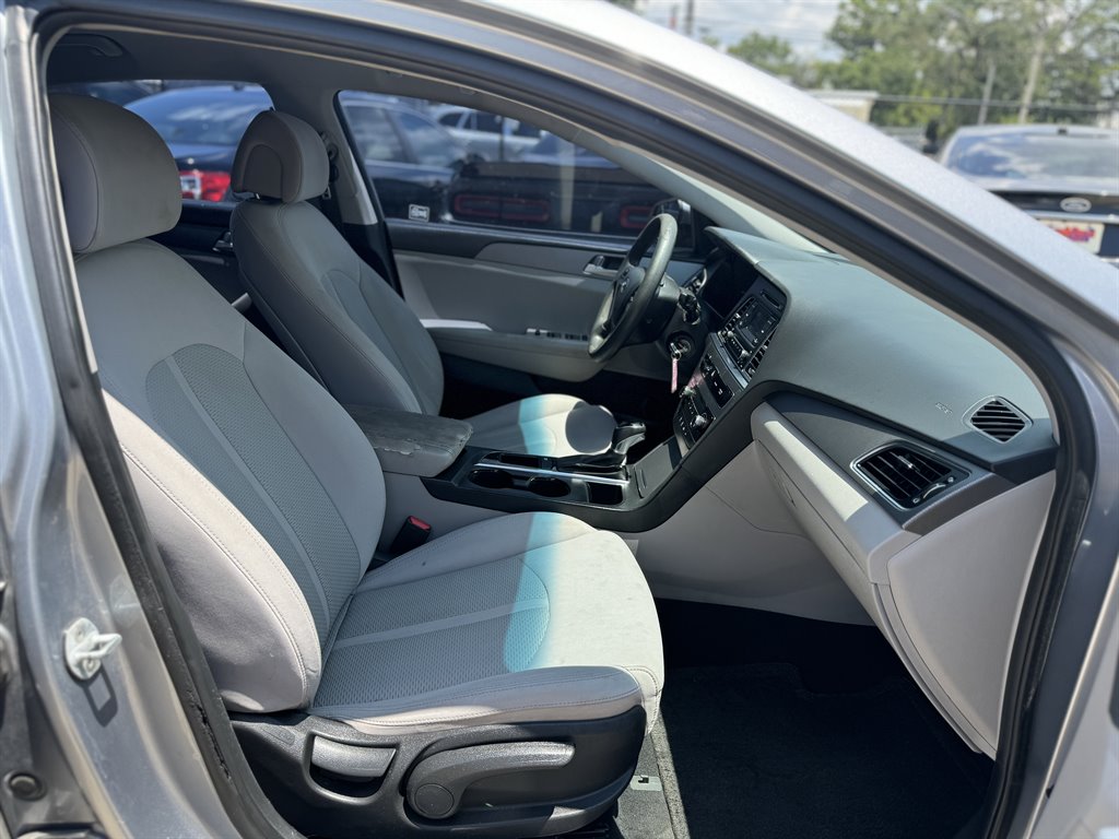 2017 Hyundai Sonata - $7,990
