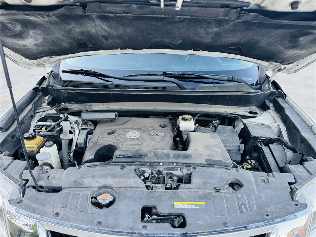 2014 Nissan Pathfinder S photo