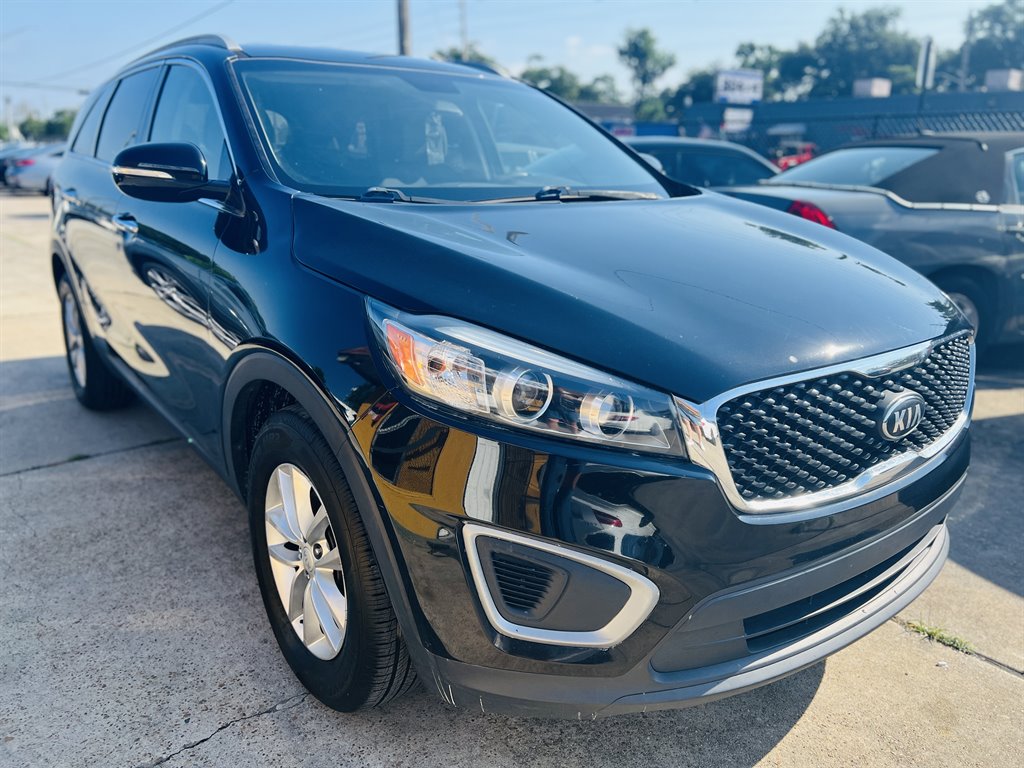2016 Kia Sorento LX photo