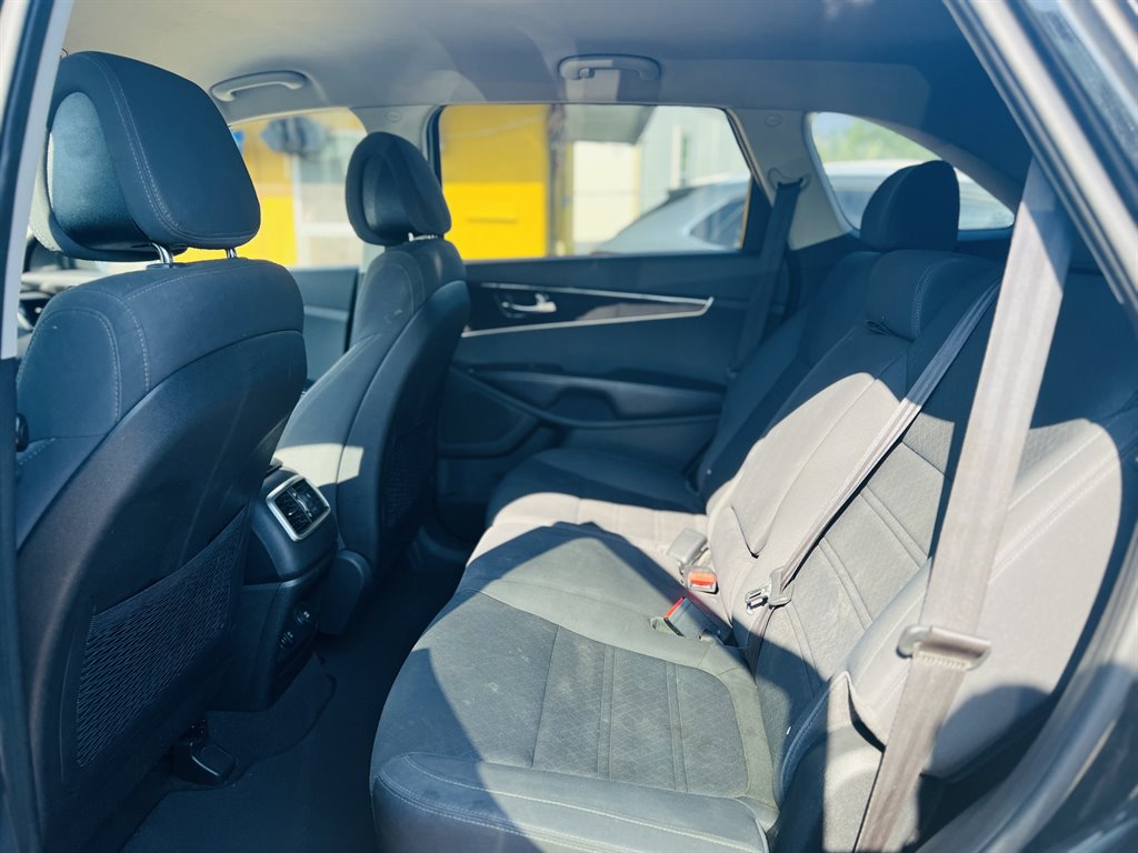 2016 Kia Sorento LX photo
