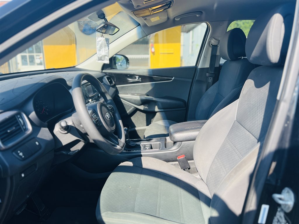 2016 Kia Sorento LX photo