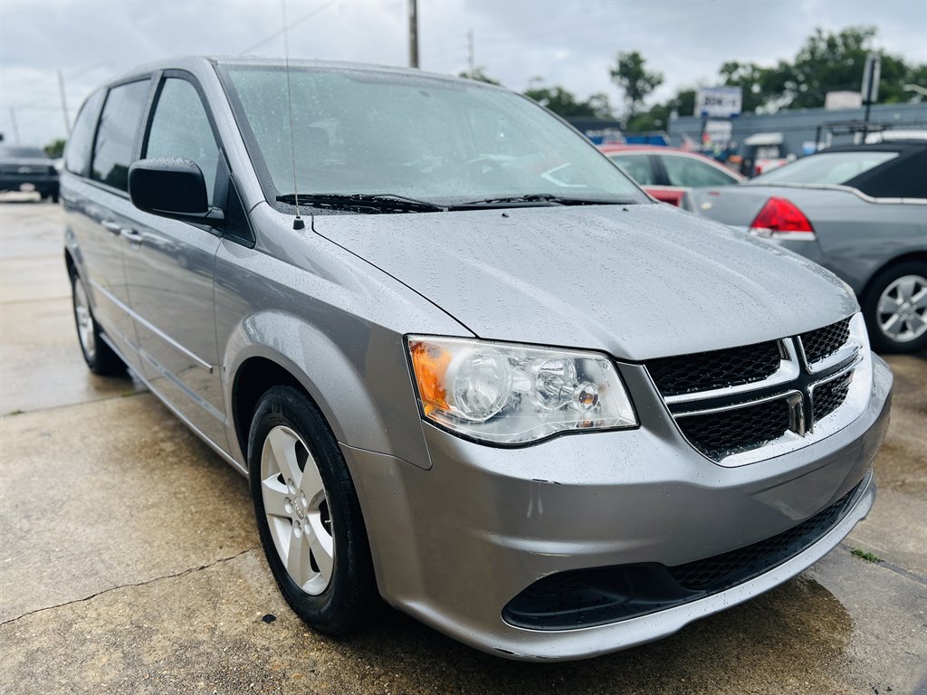 2016 Dodge Grand Caravan - $5,990