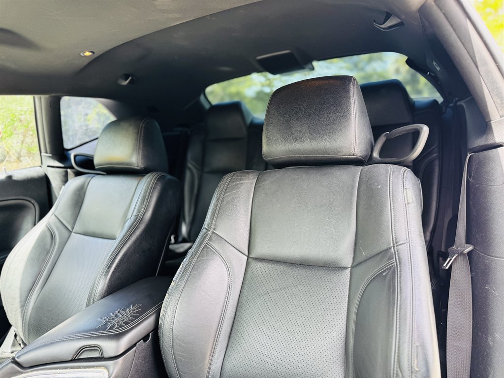 2015 Dodge Challenger SXT photo