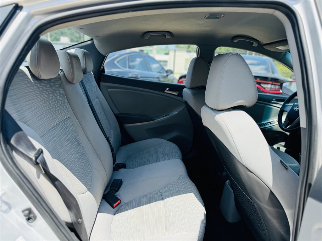 2016 Hyundai Accent - $9,900