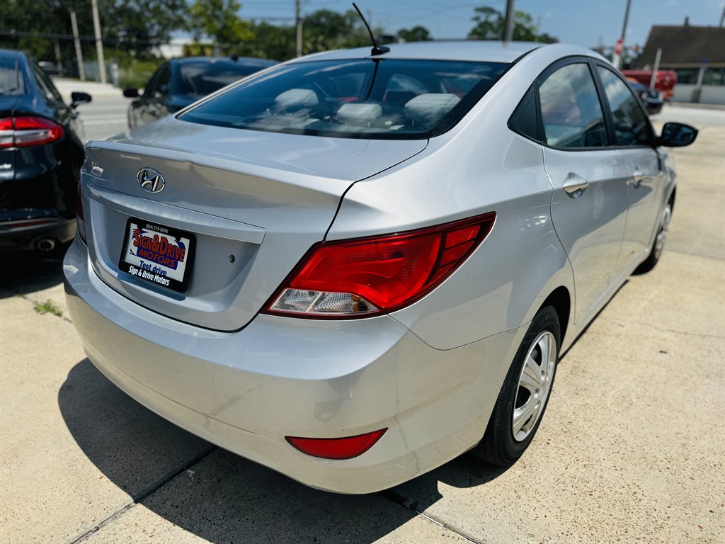 2016 Hyundai Accent - $9,900