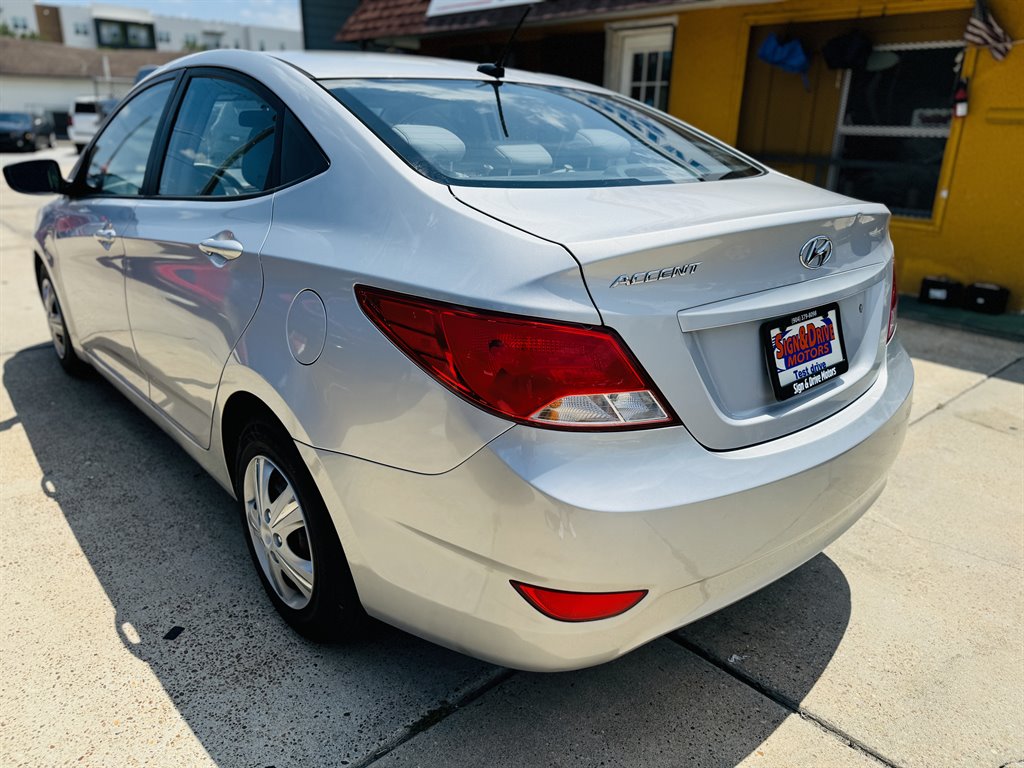 2016 Hyundai Accent - $9,900