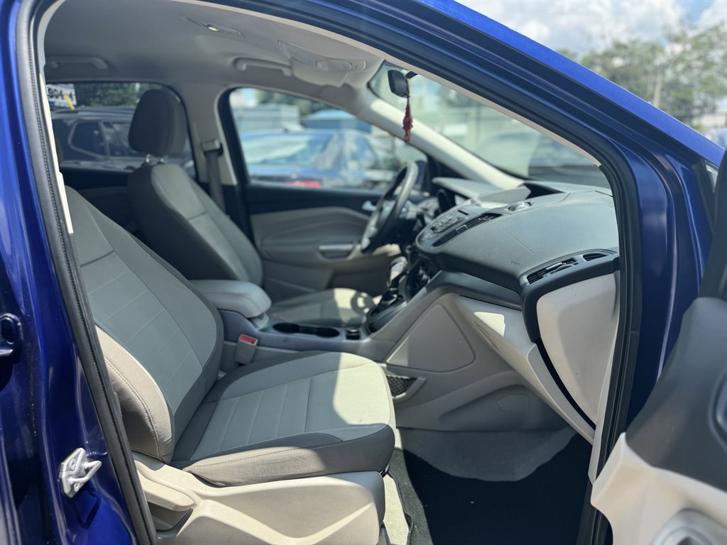 2014 Ford Escape SE photo