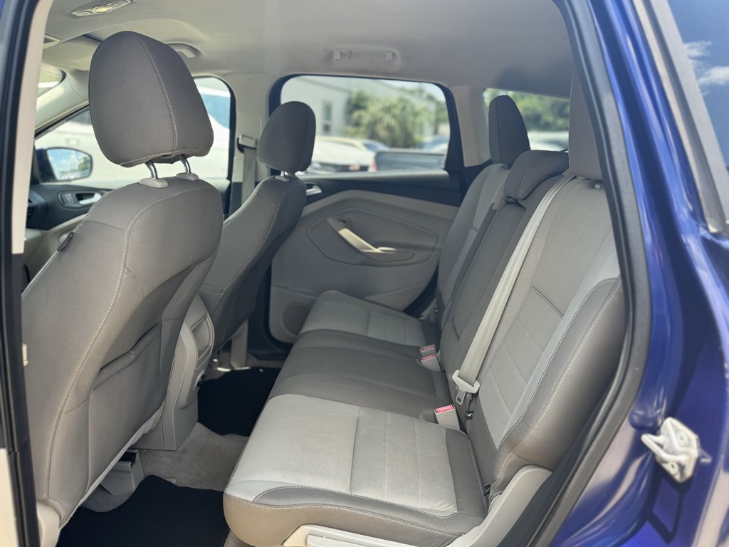 2014 Ford Escape SE photo