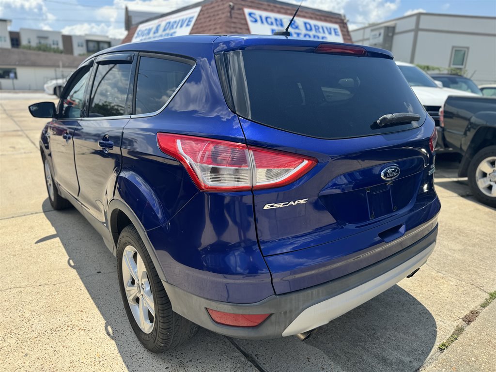 2014 Ford Escape - $13,999