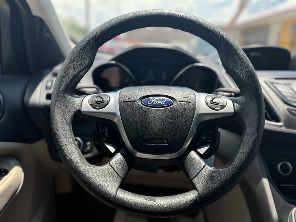 2014 Ford Escape SE photo