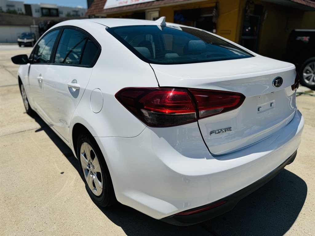 2017 Kia Forte - $10,499