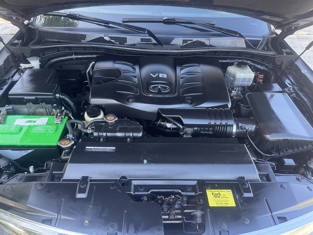 2015 Infiniti QX80 photo