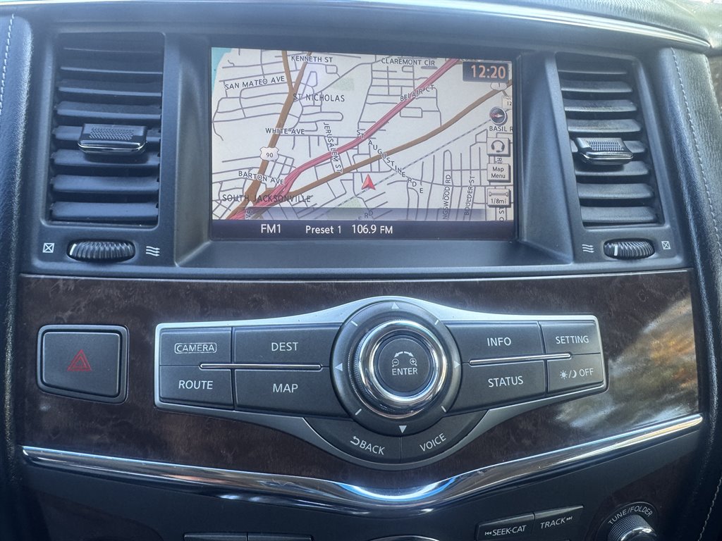 2015 Infiniti QX80 photo