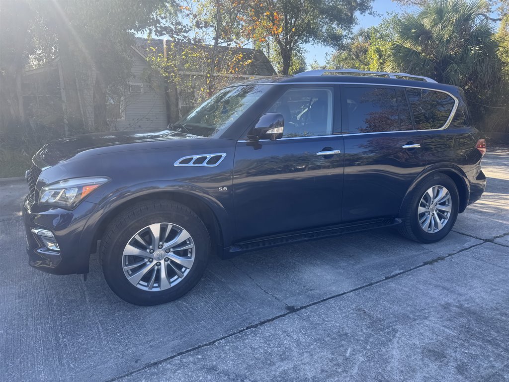 2015 Infiniti QX80 photo