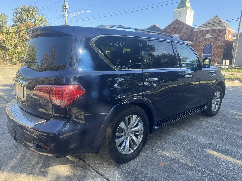 2015 Infiniti QX80 photo