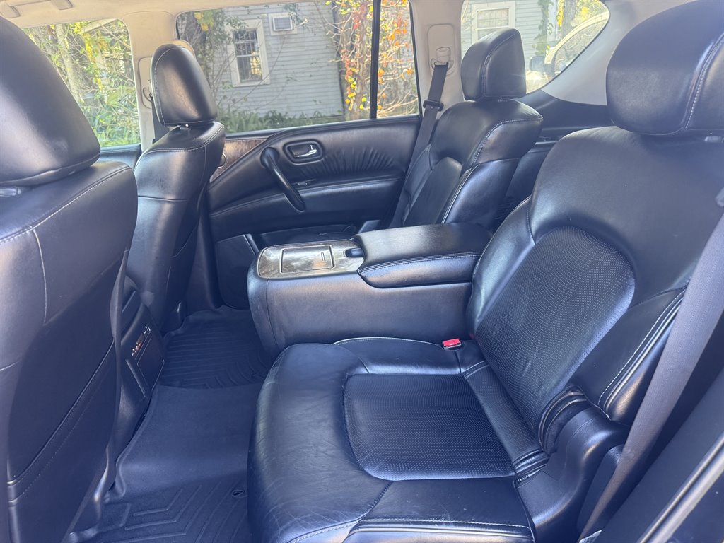 2015 Infiniti QX80 photo