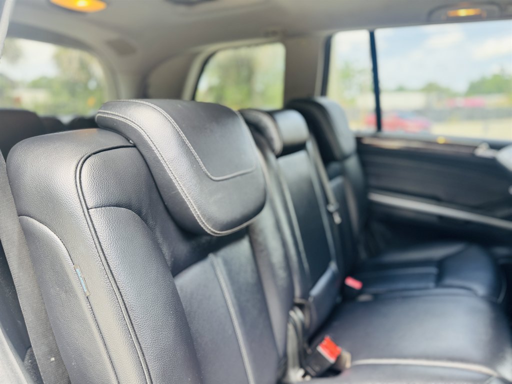 2012 Mercedes-Benz GL-Class - $11,990