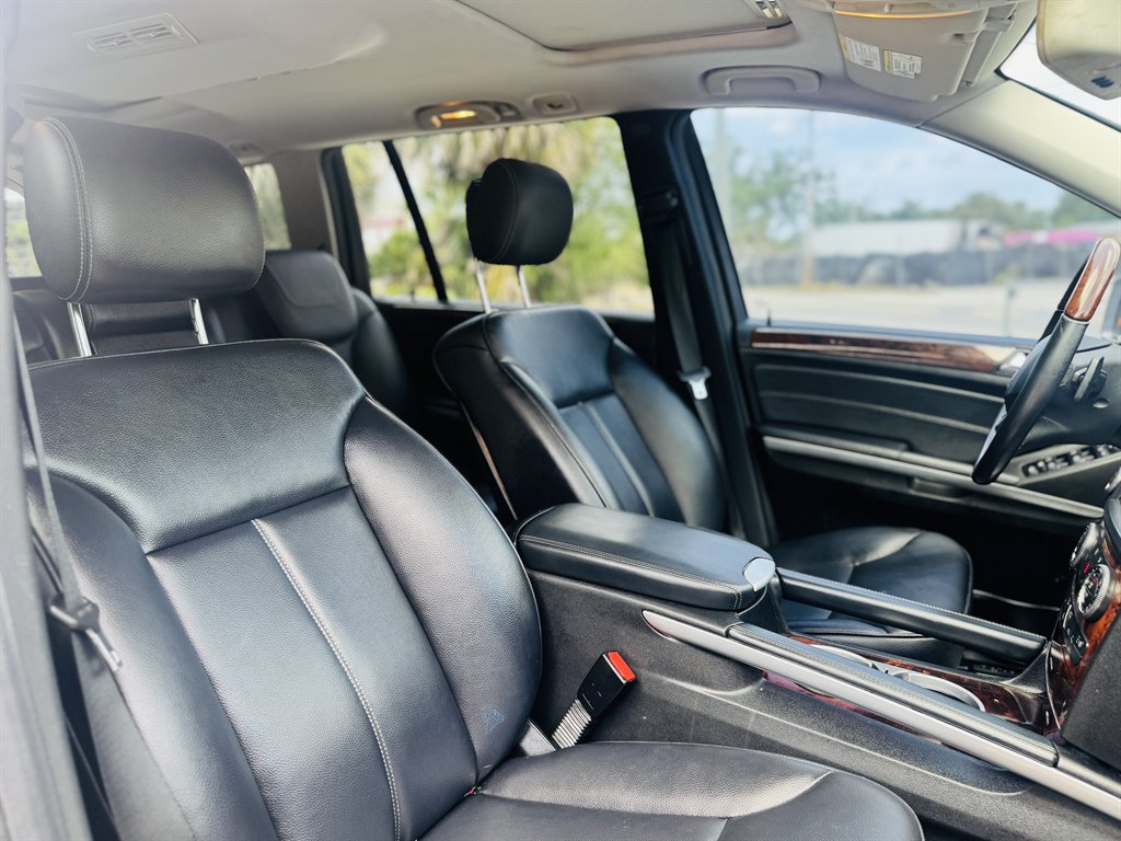 2012 Mercedes-Benz GL-Class - $11,990