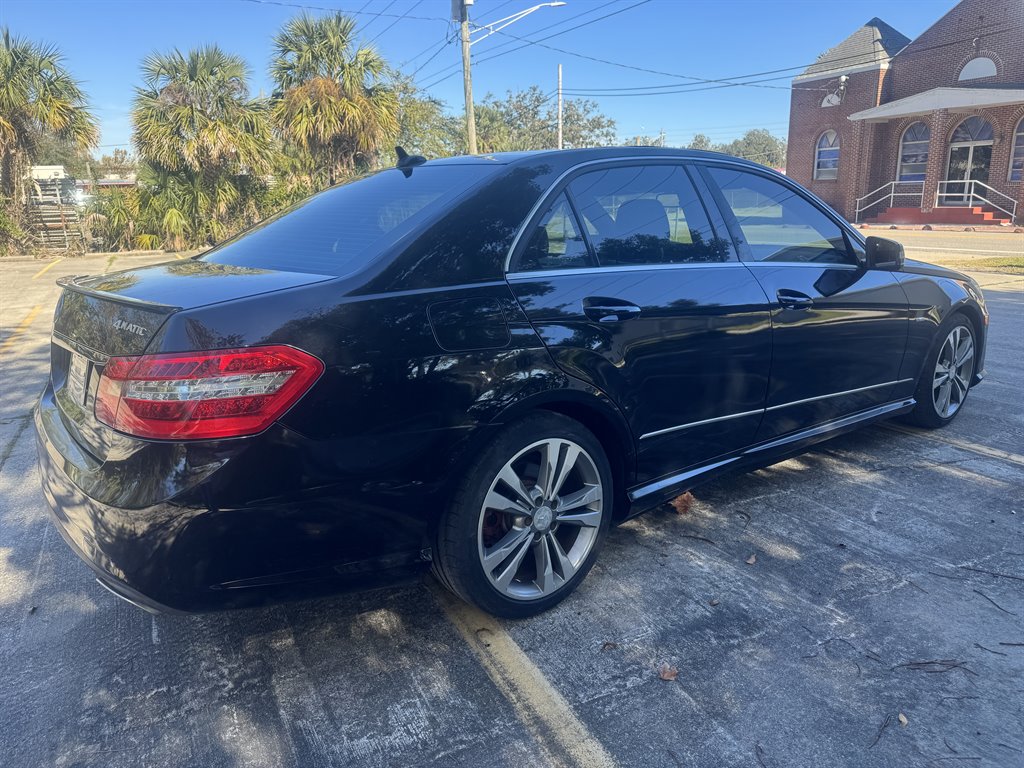 2012 Mercedes-Benz E-Class E350 4MATIC Luxury photo