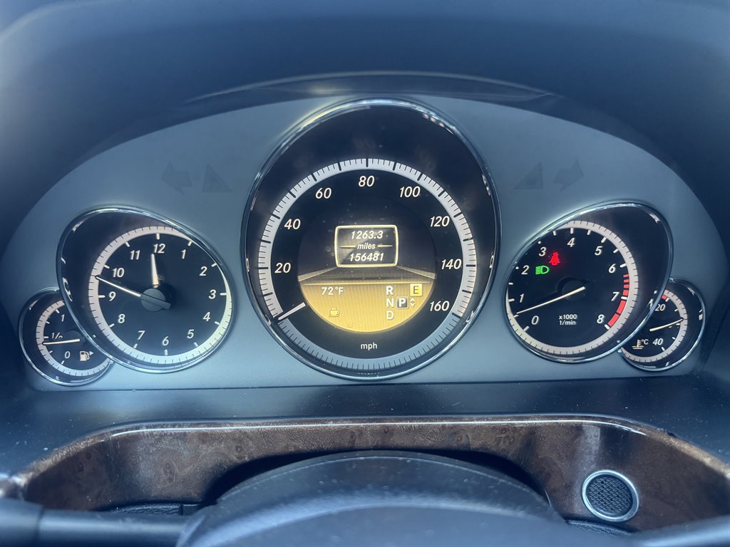 2012 Mercedes-Benz E-Class E350 4MATIC Luxury photo