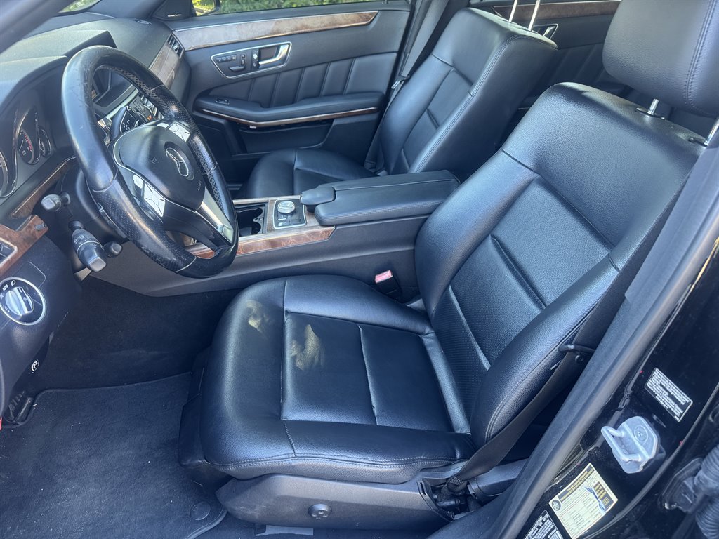 2012 Mercedes-Benz E-Class E350 4MATIC Luxury photo