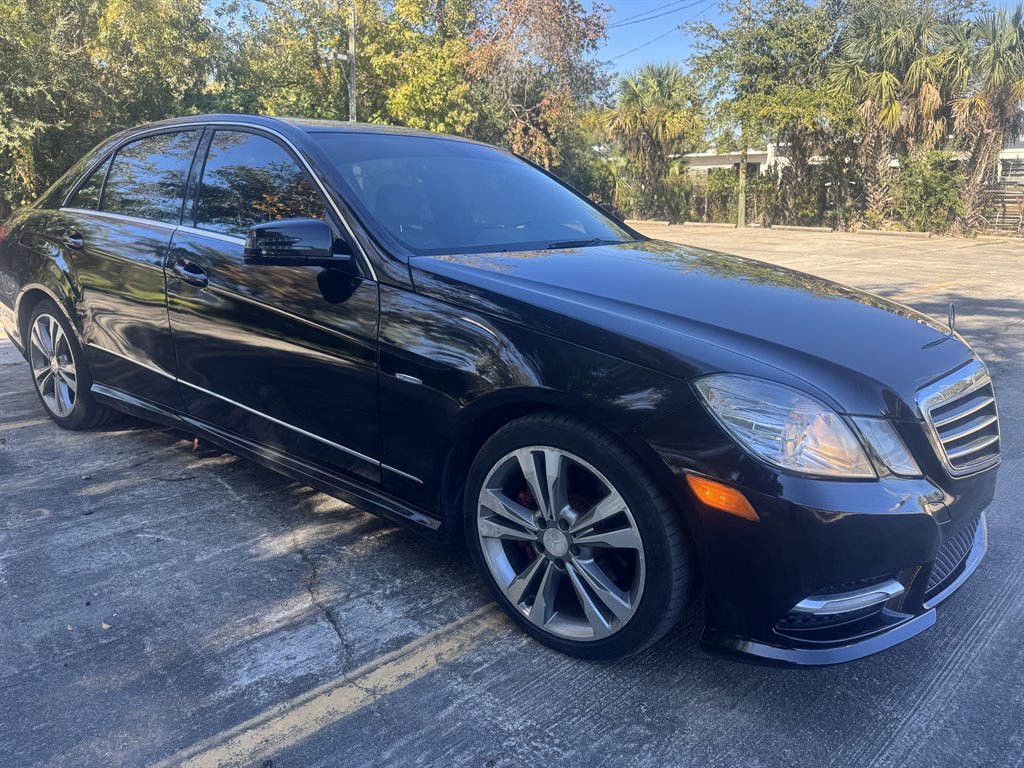 2012 Mercedes-Benz E-Class E350 4MATIC Luxury photo