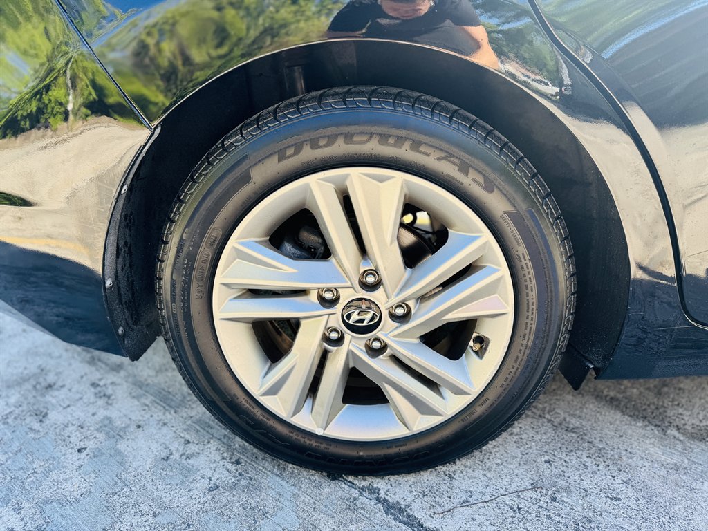 2018 Hyundai Elantra Limited photo