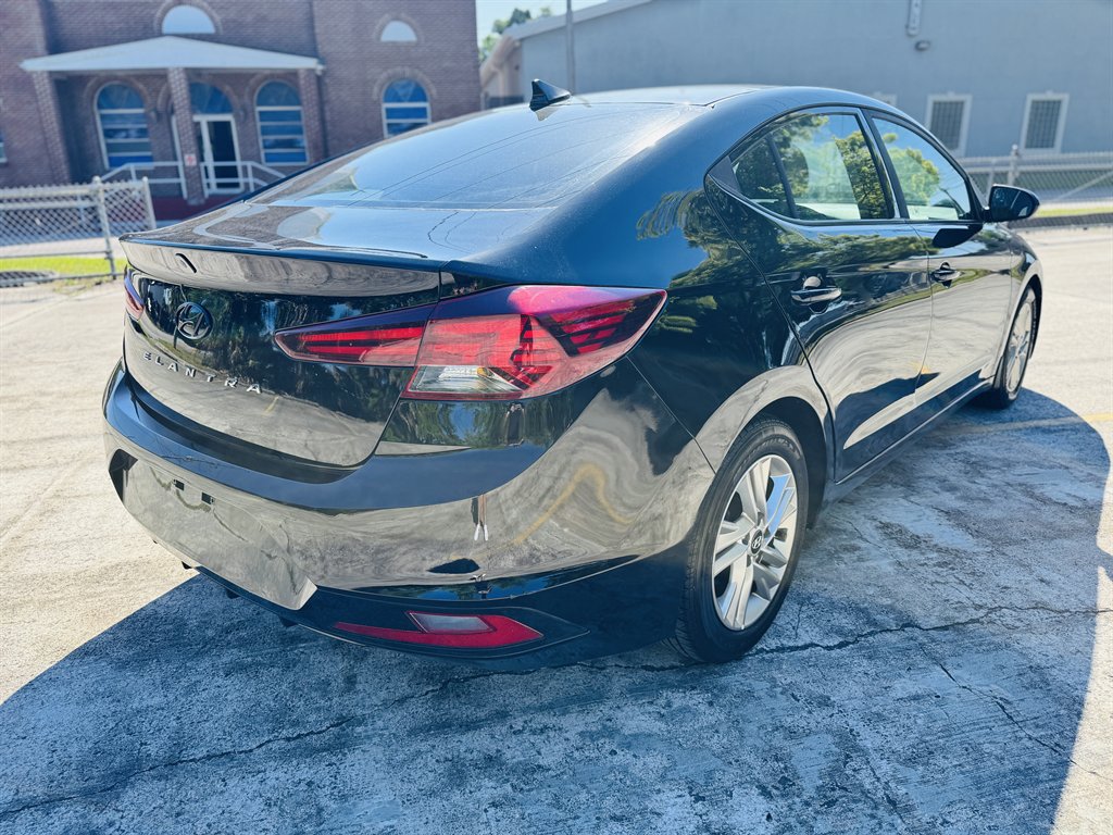2018 Hyundai Elantra Limited photo