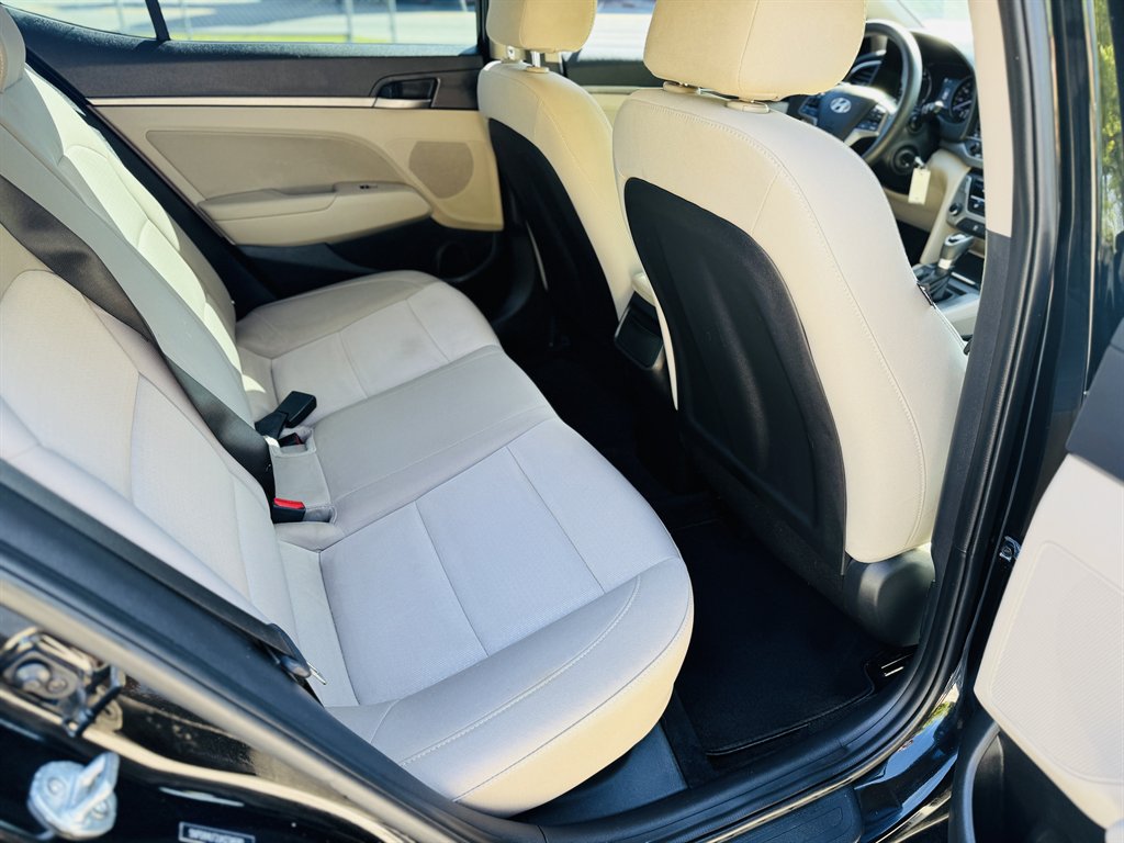 2018 Hyundai Elantra Limited photo