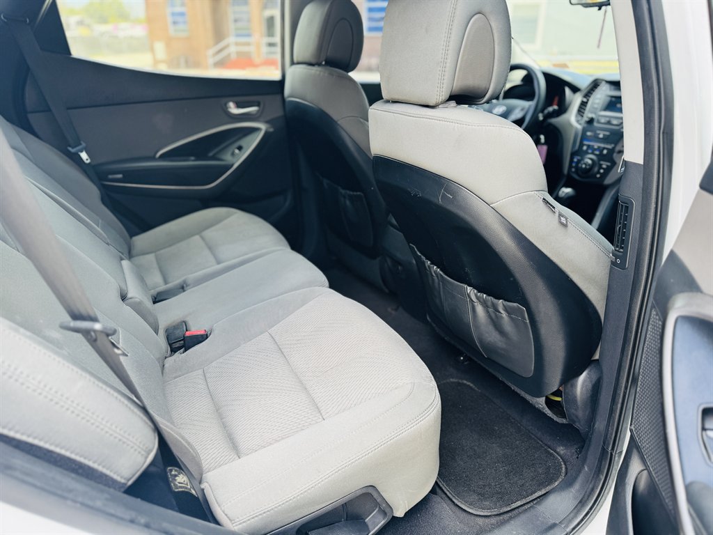 2016 Hyundai Santa Fe Sport - $7,790