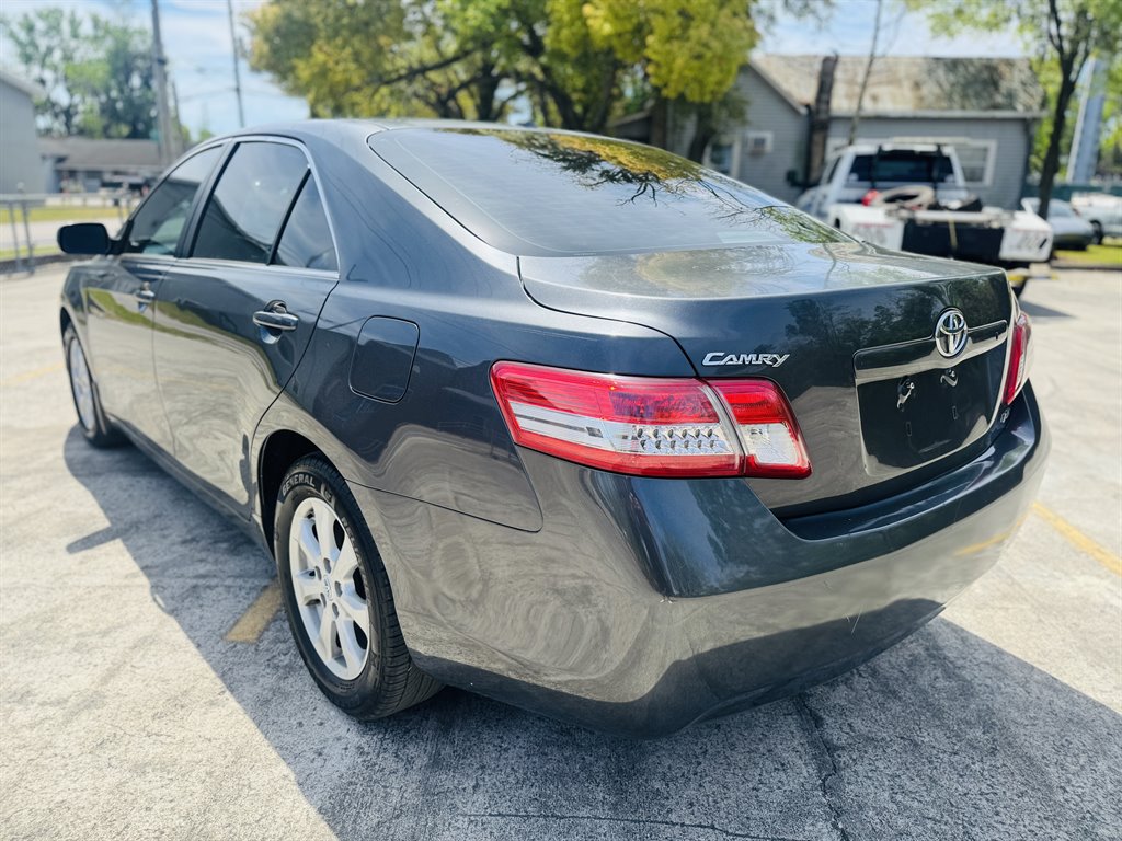 2011 Toyota Camry photo
