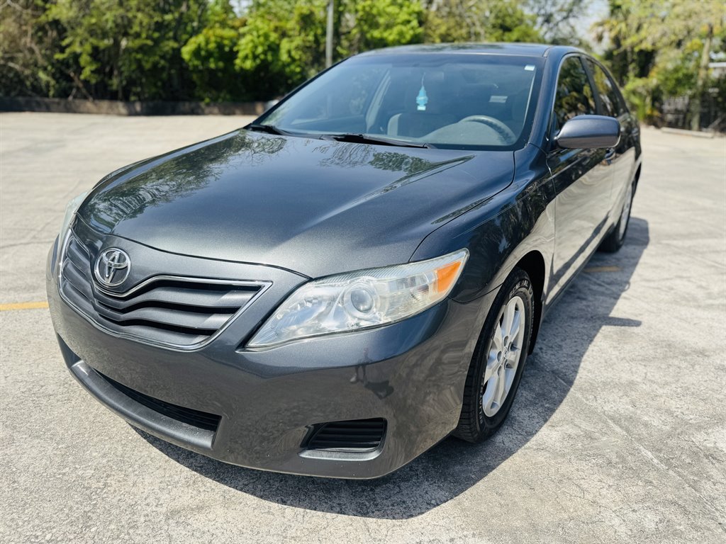 2011 Toyota Camry photo