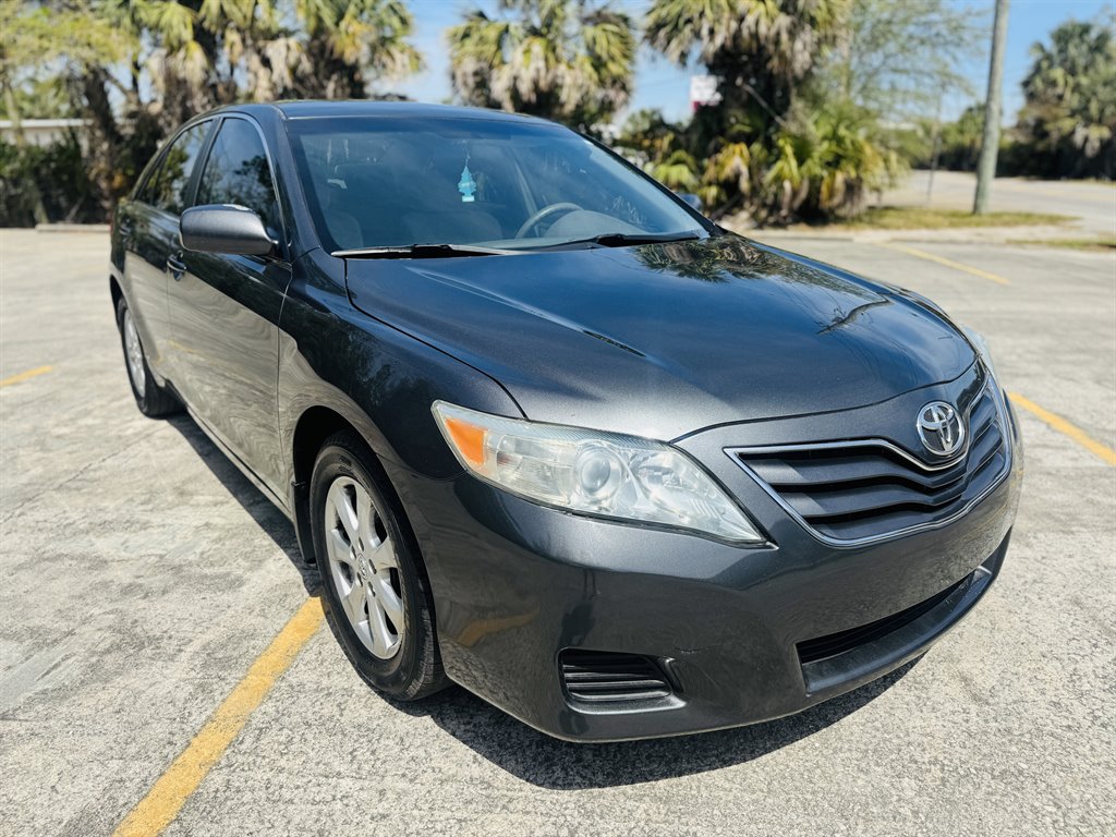 2011 Toyota Camry photo