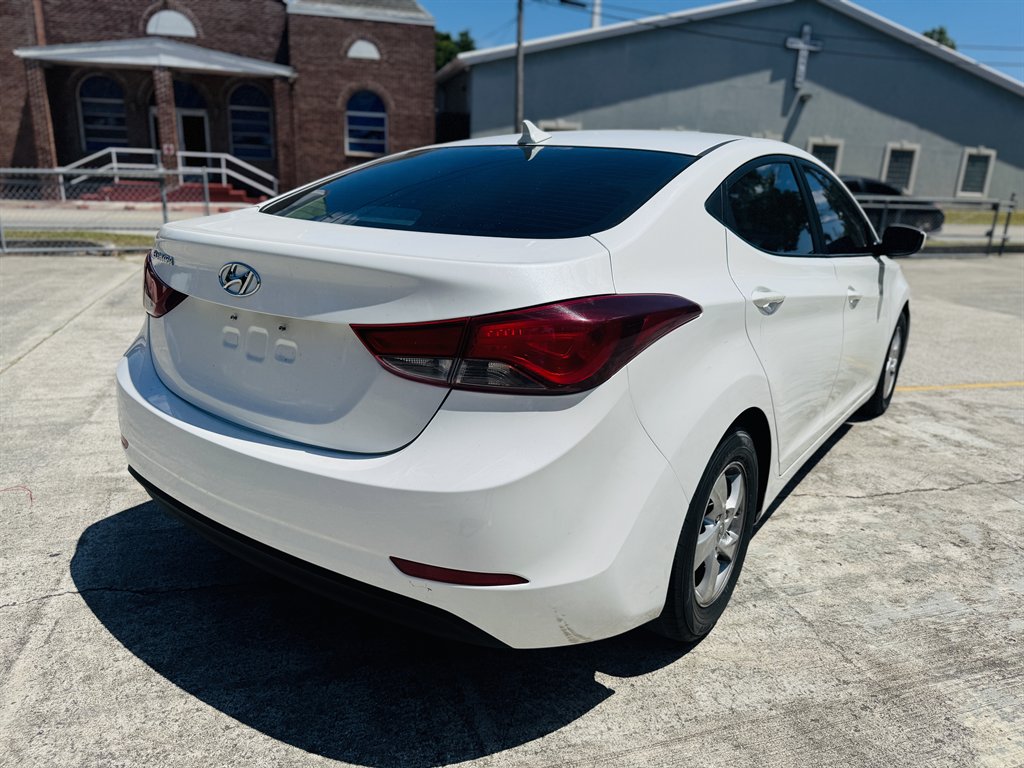 2014 Hyundai Elantra Limited photo