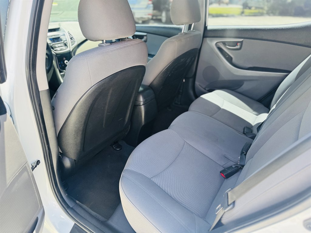2014 Hyundai Elantra Limited photo