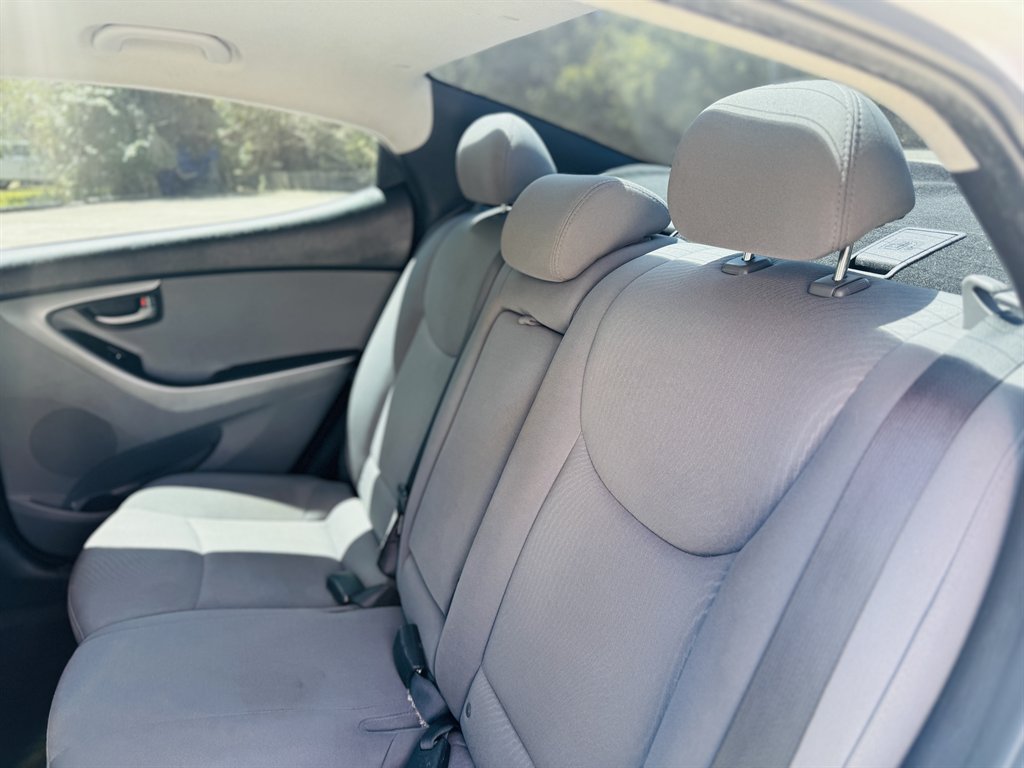2014 Hyundai Elantra Limited photo
