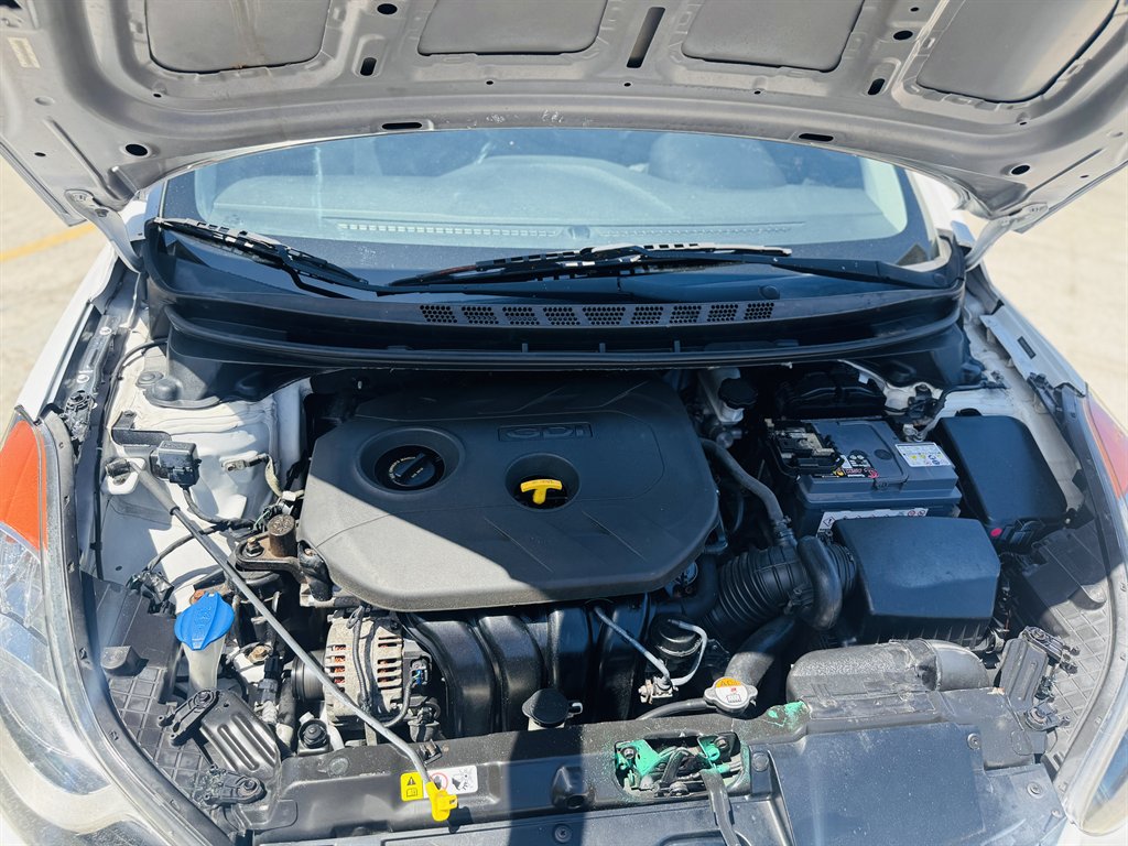 2014 Hyundai Elantra Limited photo