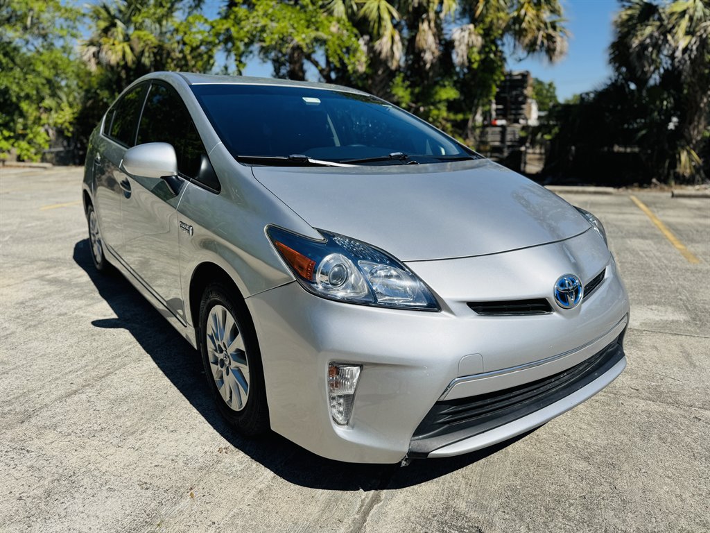 2012 Toyota Prius - $11,990