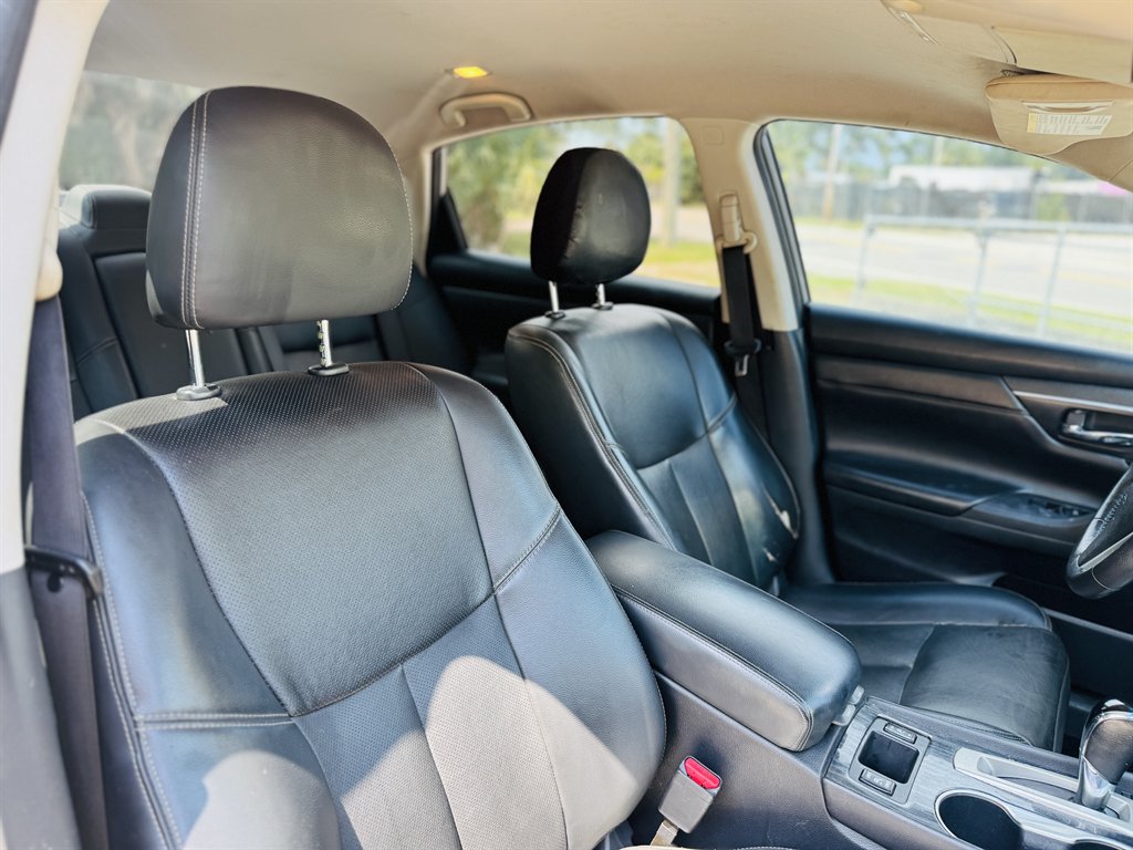 2018 Nissan Altima - $9,990