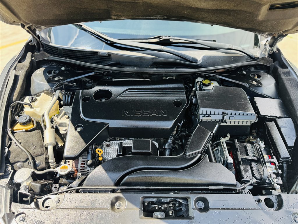 2018 Nissan Altima - $9,990
