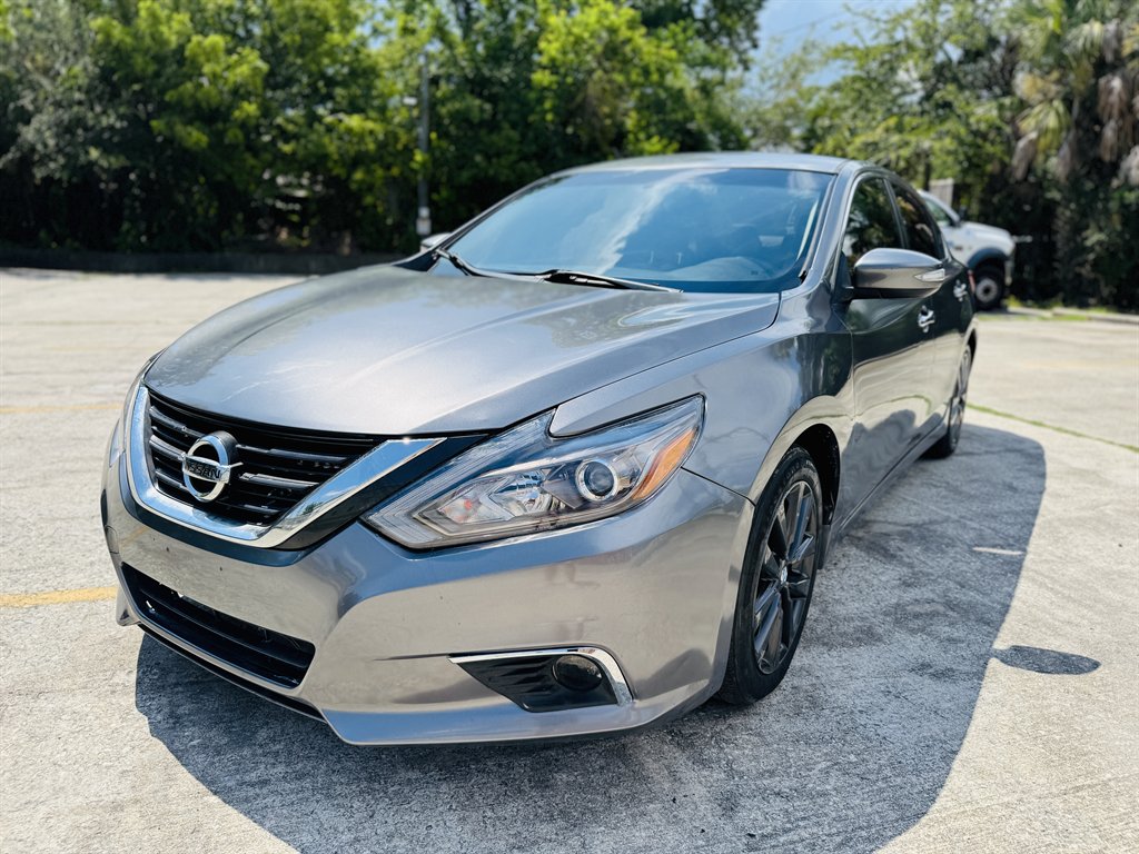2018 Nissan Altima - $9,990