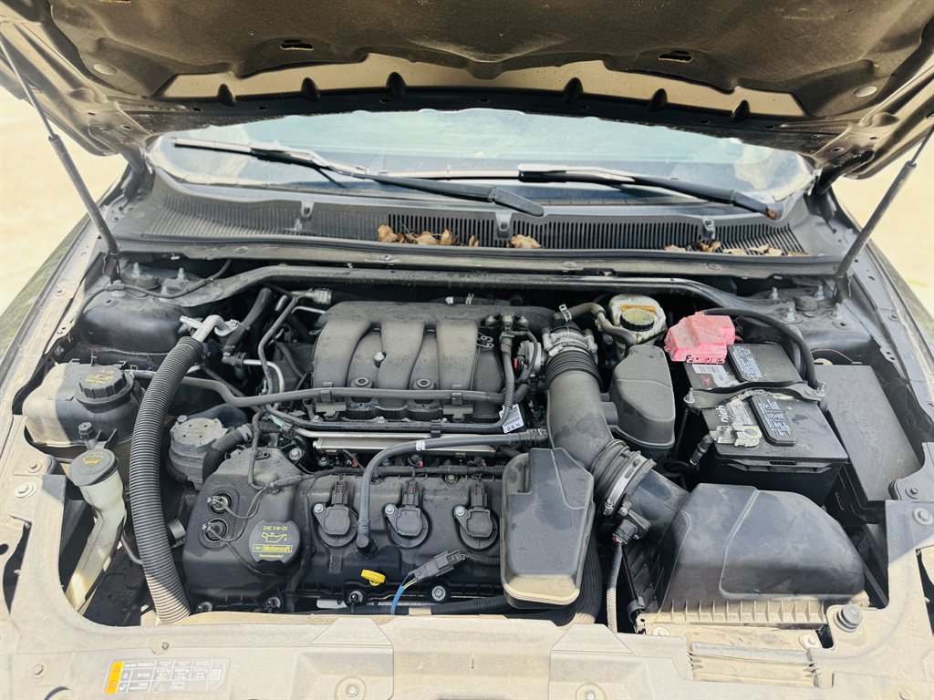 2014 Ford Taurus - $7,999