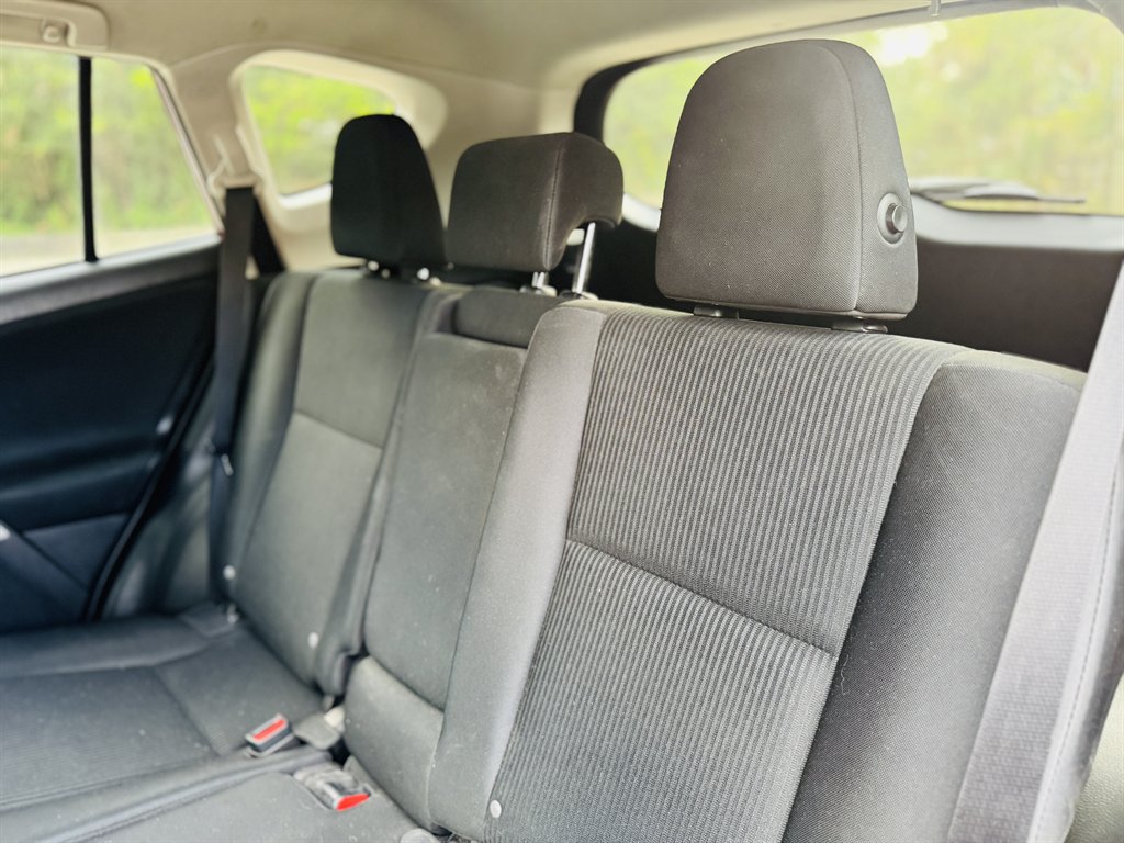 2018 Toyota RAV4 - $20,999
