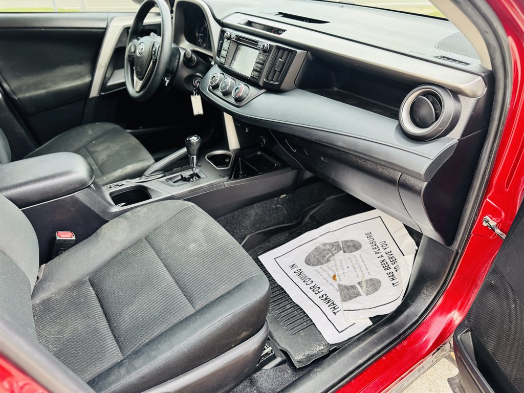 2018 Toyota RAV4 - $20,999