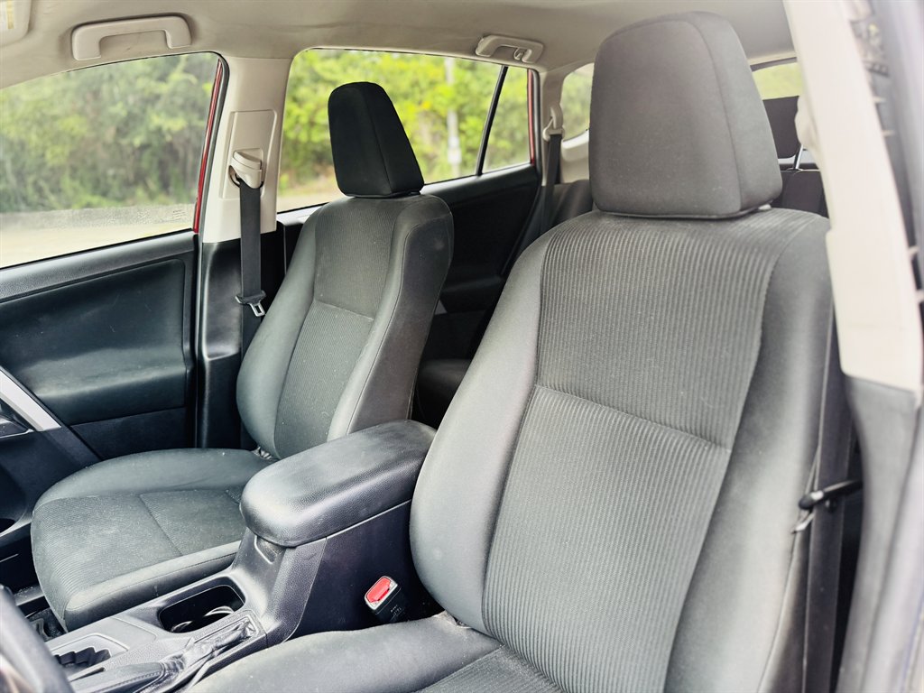 2018 Toyota RAV4 - $20,999