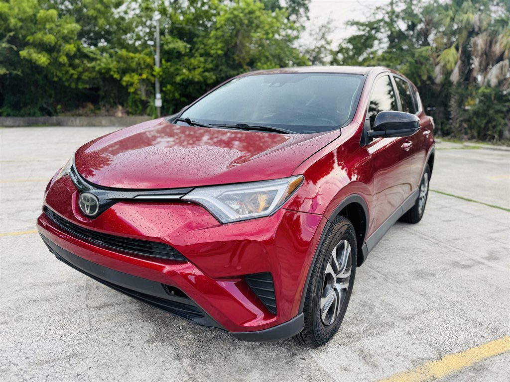 2018 Toyota RAV4 - $20,999