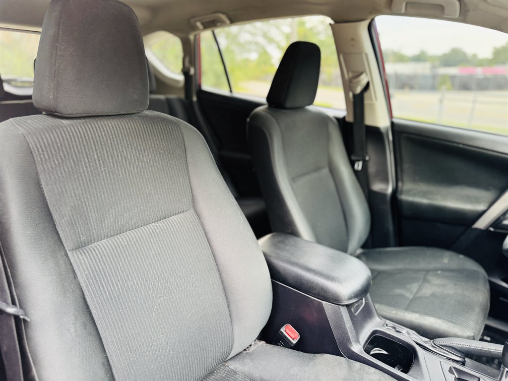 2018 Toyota RAV4 - $20,999